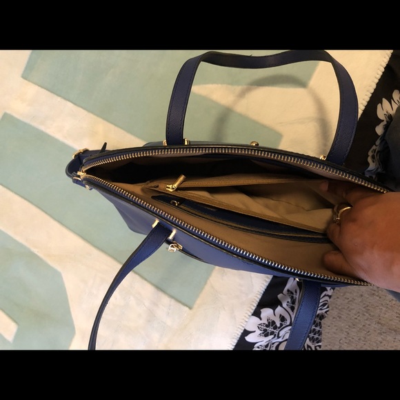 Blue dome handbag - Picture 4 of 6